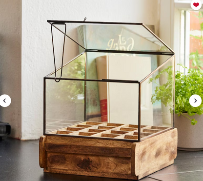 Opkweekhuis met 16 Compartimenten — Handgemaakt van Gerecycled Boomgaardhout