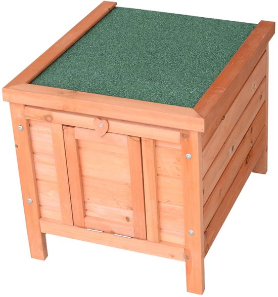 Detail van houten dierenhuis constructie met toegangsdeur