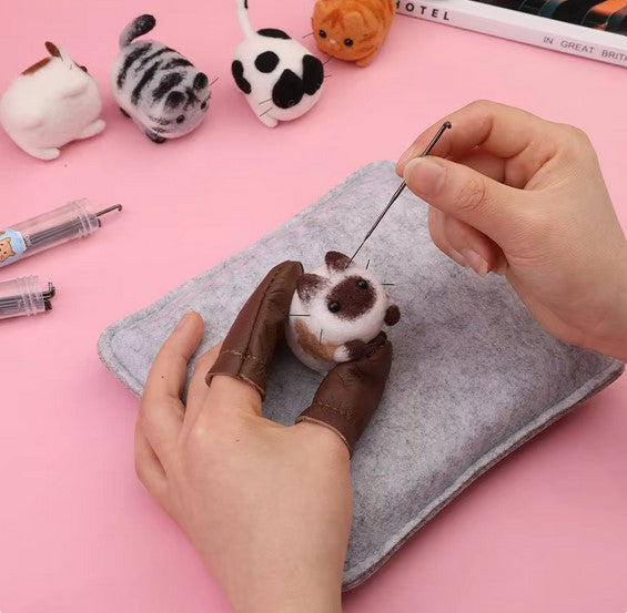 naaldvilten voor beginners - naaldvilt pakket lieve poesjes - naaldvilten voor starters - starterspakket naaldvilten